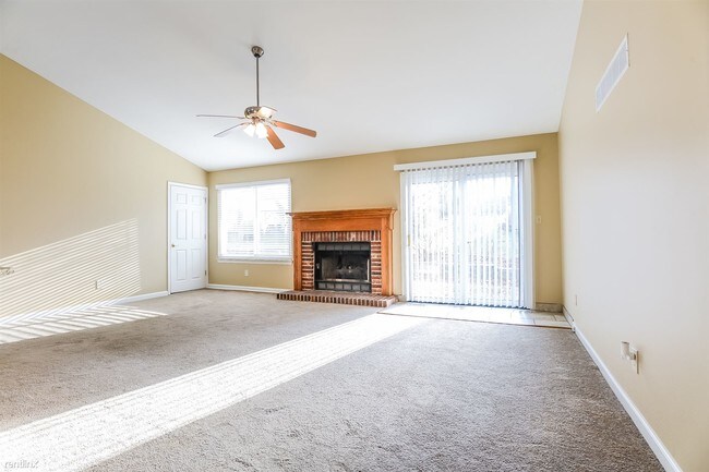 Foto del edificio - 3 br, 2 bath House - 14 Walnut Hill Ct