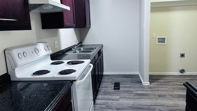 Building Photo - 8905 Terrell Ave