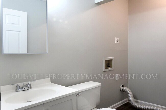 Foto del edificio - 621 Westport Rd