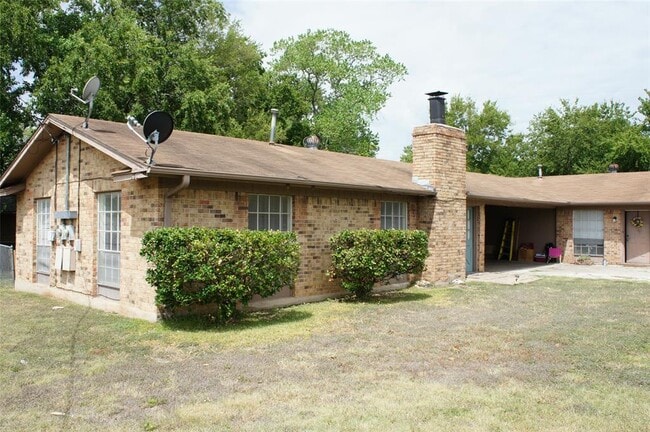 Building Photo - 803 Power Rd