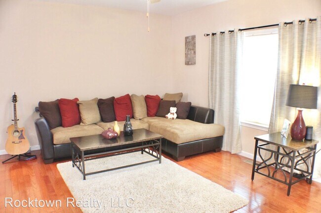 Building Photo - 3 br, 2.5 bath House - 1304 Dulcimer Lane