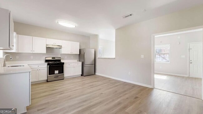 Building Photo - 848 Ridge Ave NW