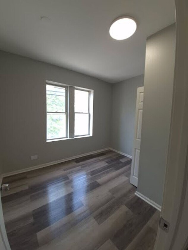 Building Photo - 1250 S Karlov