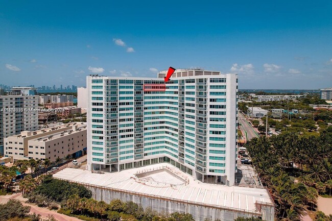 Foto del edificio - 7135 Collins Ave