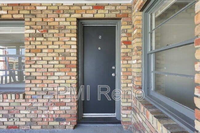 Foto del edificio - 1515 N Carson St