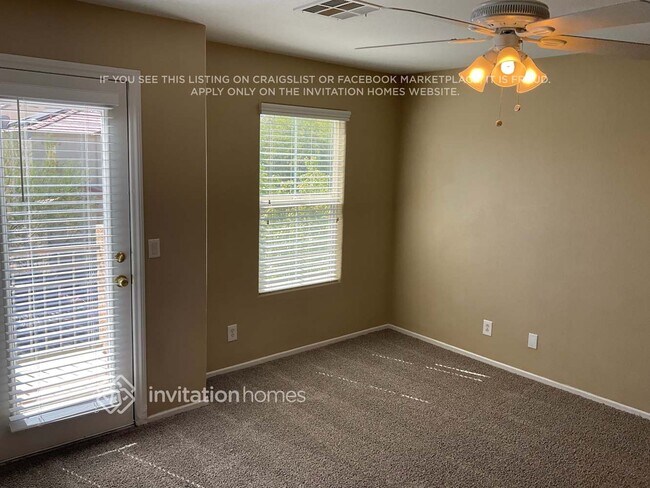 Building Photo - 9274 Hollander Ave