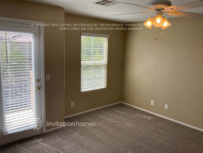 Foto del edificio - 9274 Hollander Ave