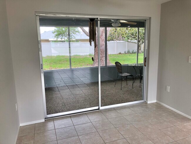 Kitchen is on the right. View to the Lanai - 1782 Elm Dr