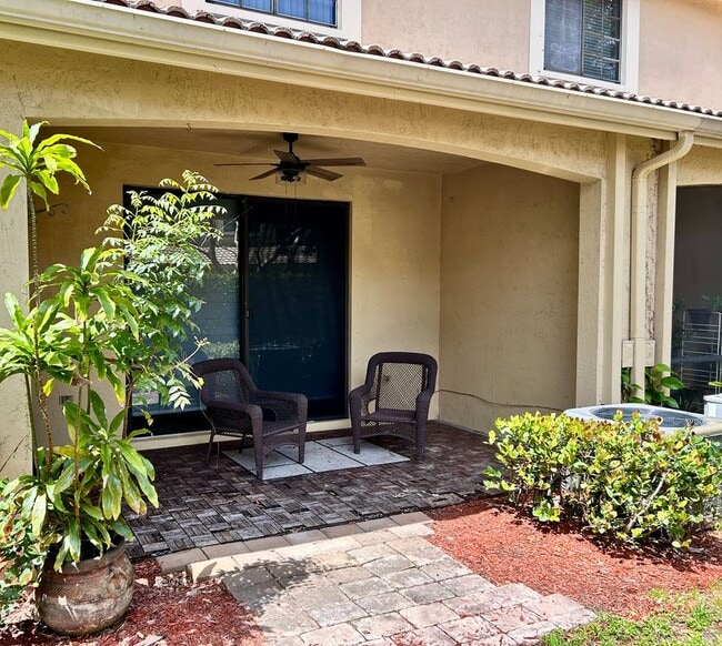 Foto del edificio - 3918 Cherry Ln