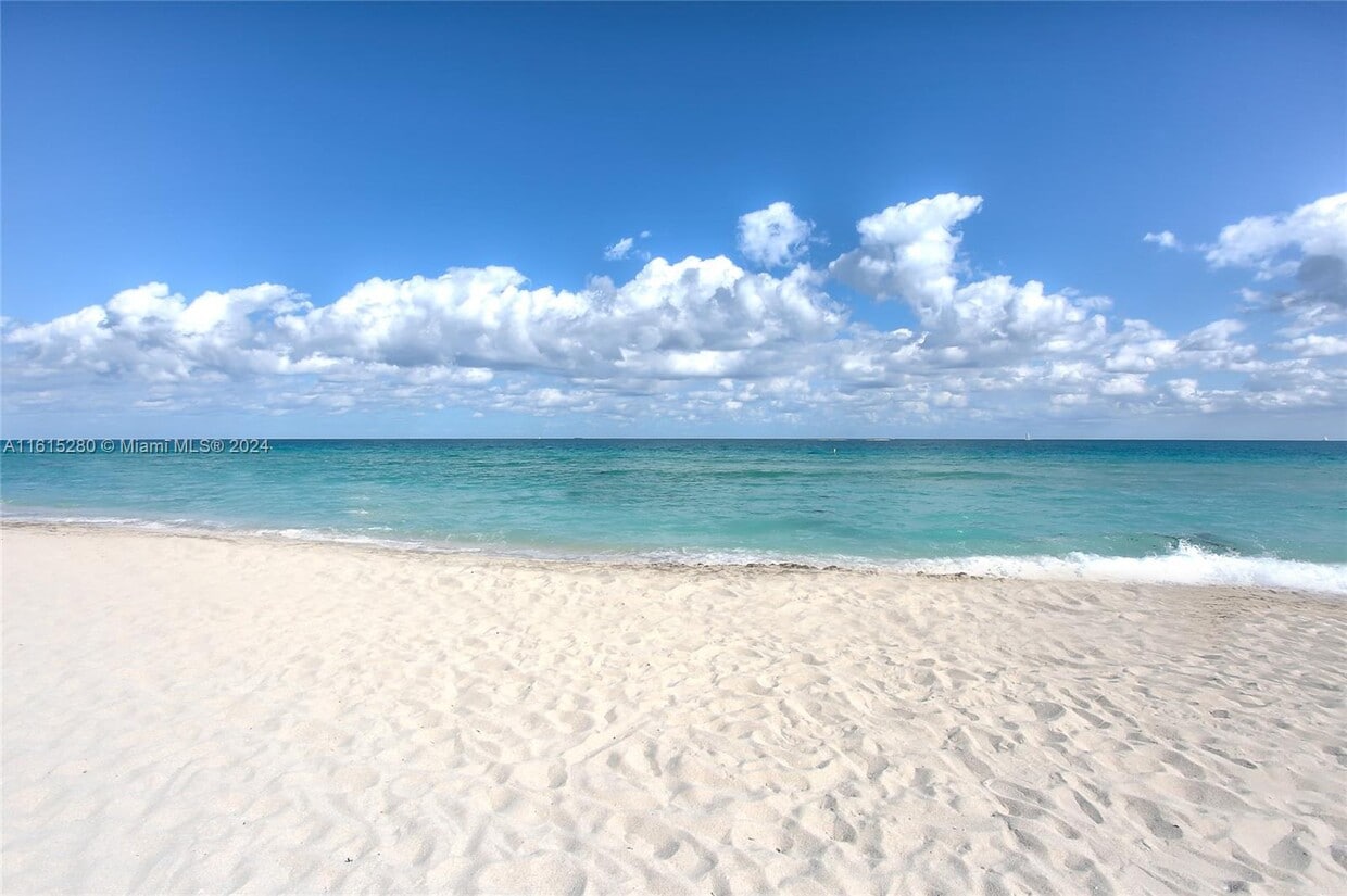 9225 Collins Ave Unit 1402