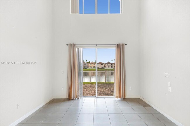 Foto del edificio - 11552 NW 69th Terrace