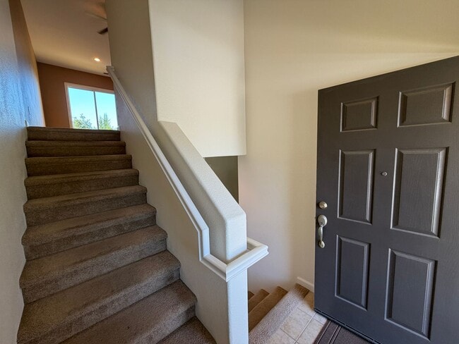 Building Photo - 10847 Wraysbury Way