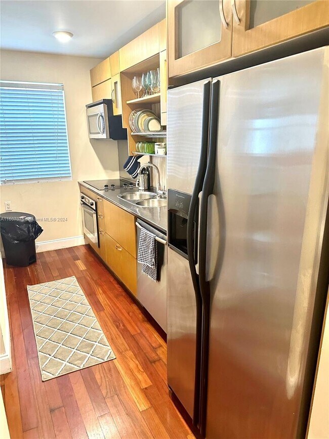 Foto del edificio - 1340 Drexel Ave