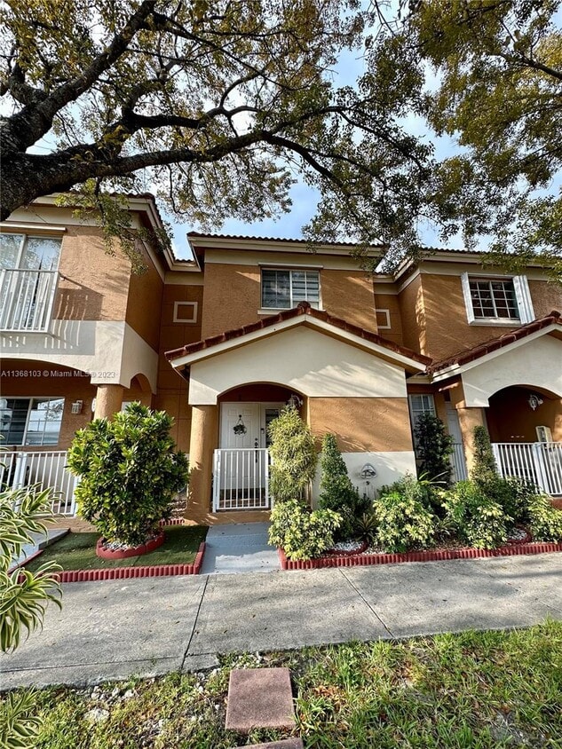 145 E 4th St, Hialeah, FL 33010 Townhome Rentals in Hialeah FL