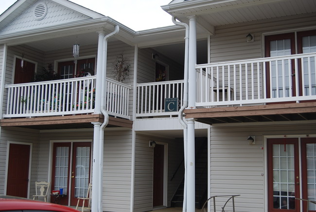 Building Photo - Quail Ridge at Mallard Pointe