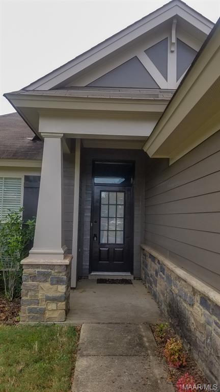 Building Photo - 9001 Saw Tooth Loop