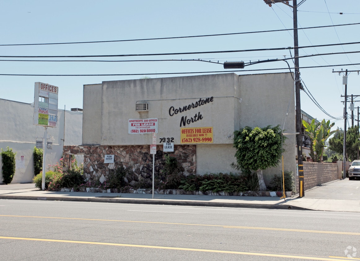 Building Photo - Cornerstone North