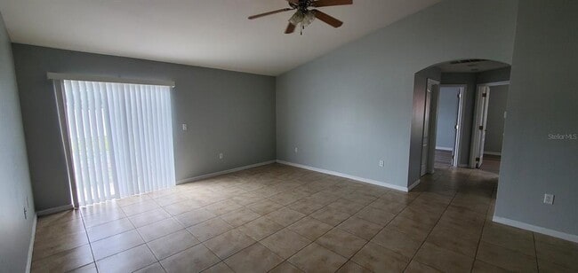 Building Photo - 1757 Pompano Dr