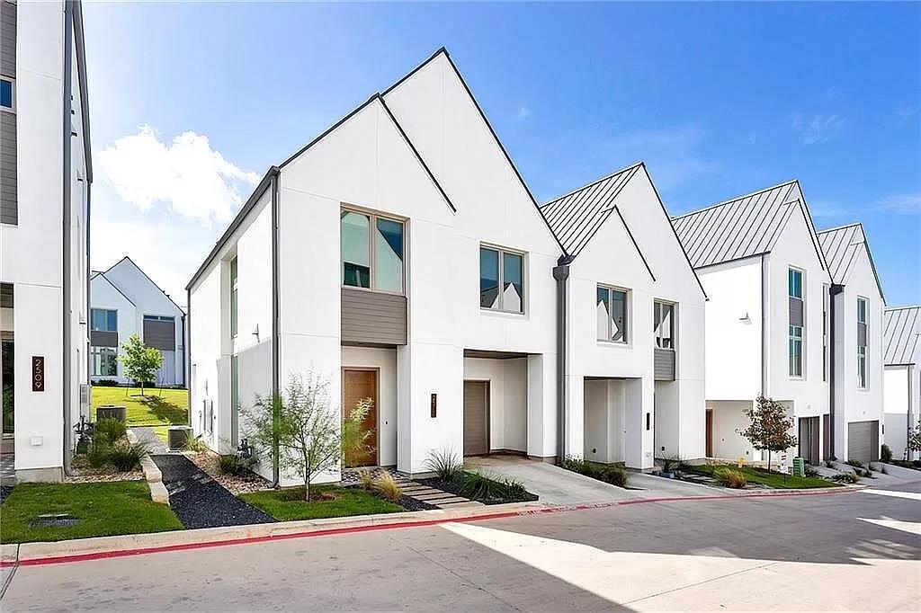 Foto principal - 2519 Sutherland St