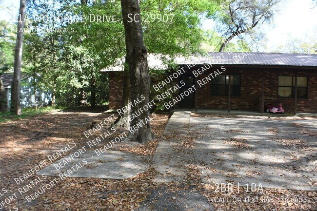 Building Photo - 11A Woodbine Drive Beaufort