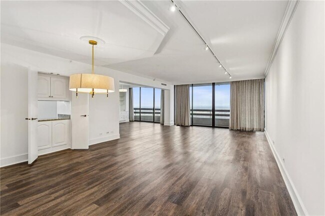 Foto del edificio - 2660 Peachtree Rd NW