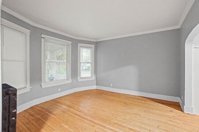 Foto del edificio - Bartlett Lower