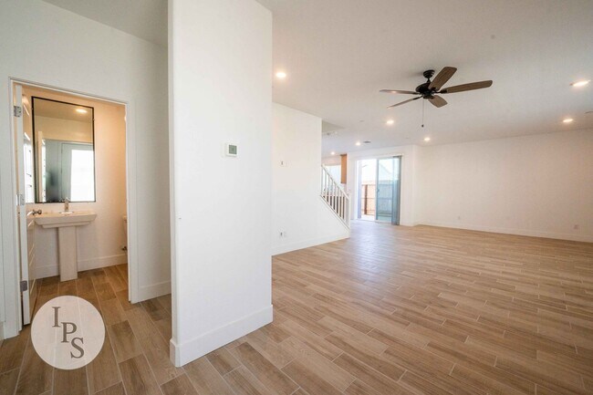 Building Photo - ‘Brambles’ Copper & Willow Home, 4BR/2.5BA...