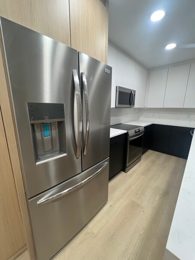 Foto del edificio - 910 W Hallam St