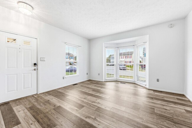 Foto del edificio - 210 Eisenhower Ct