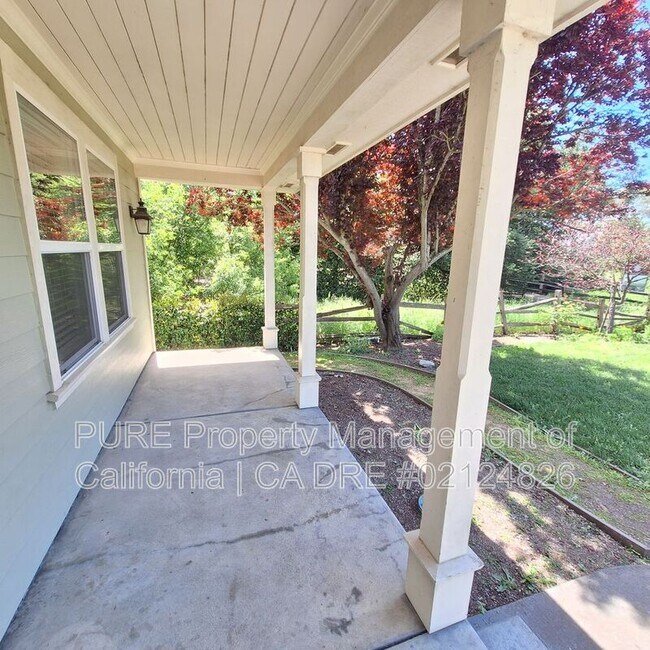 Foto del edificio - 7124 Marsh Way