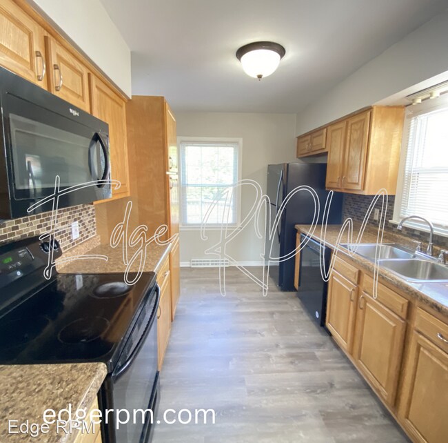 Foto del edificio - 4 br, 1 bath House - 1710 W 11th Street