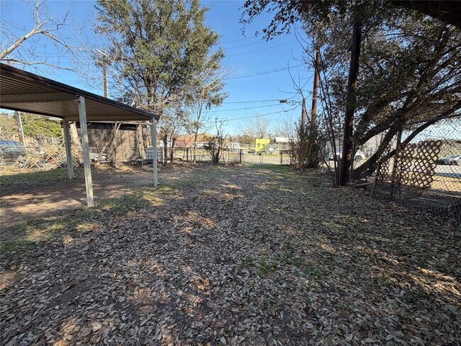 Foto del edificio - 1505 Robert Weaver Ave