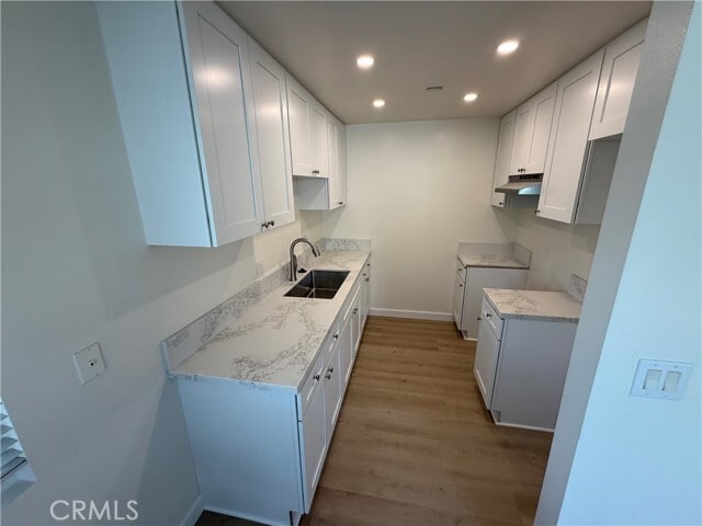 Foto del edificio - 242 W Canada