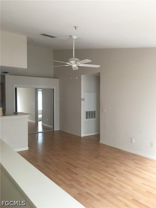 Foto del edificio - 14890 Pleasant Bay Ln