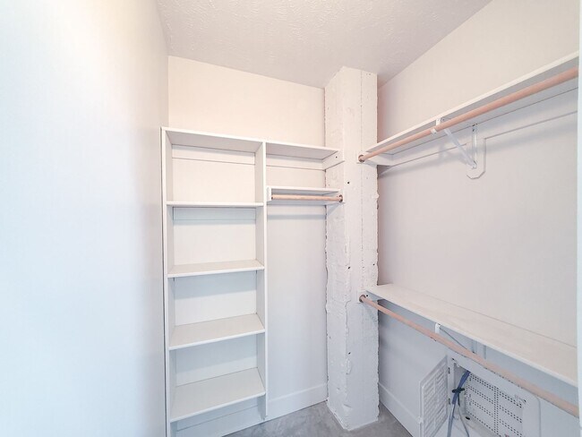 Foto del edificio - Dahlman Flats - Little Italy One Bedroom