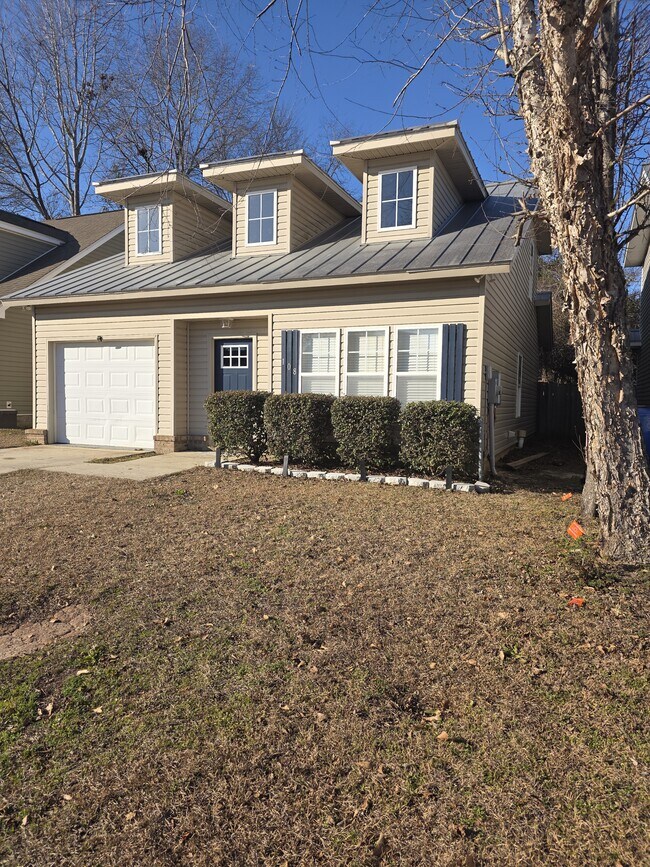 Foto del edificio - 108 Hidden Sunset Dr