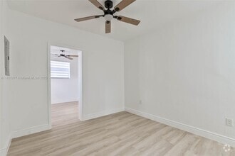 Building Photo - 583 NW 47th Terrace