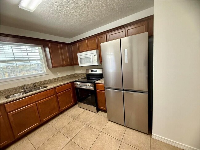 Foto del edificio - 106 Northchase Ct