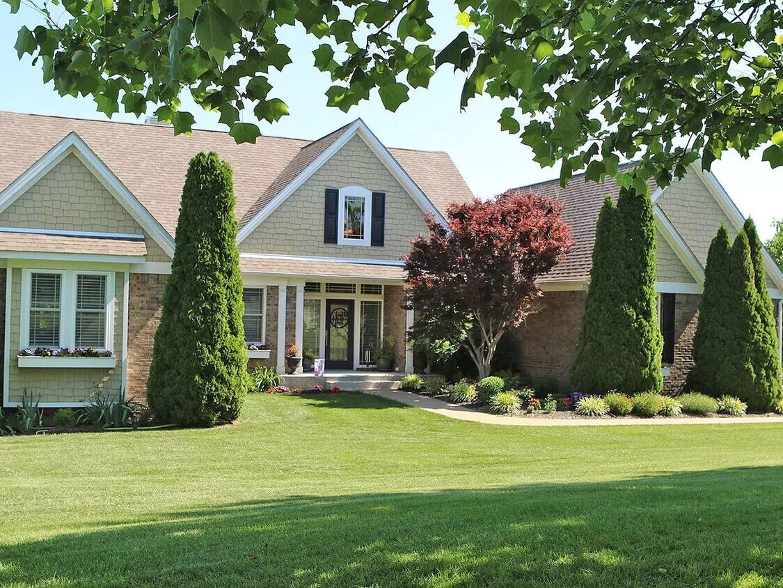 Foto principal - 4 Bedroom Single Family Home in Midway