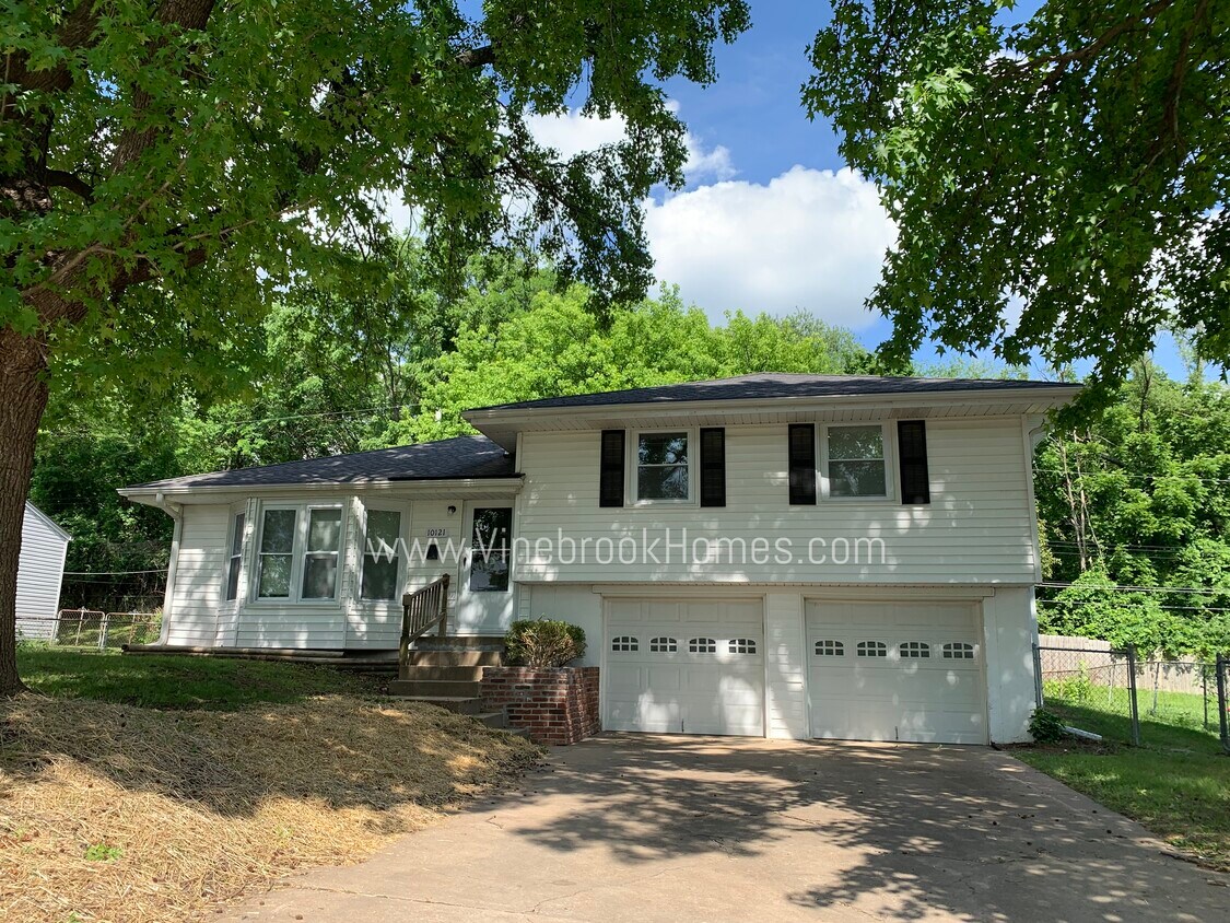 Primary Photo - 10121 Fremont Ave