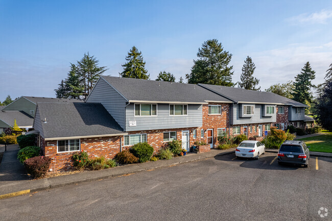 Foto del edificio - Country Club Estates