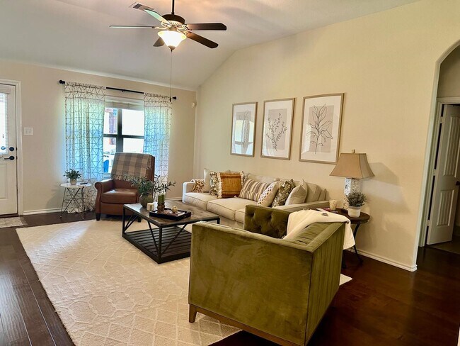 Building Photo - 8635 Sweet Pasture Dr