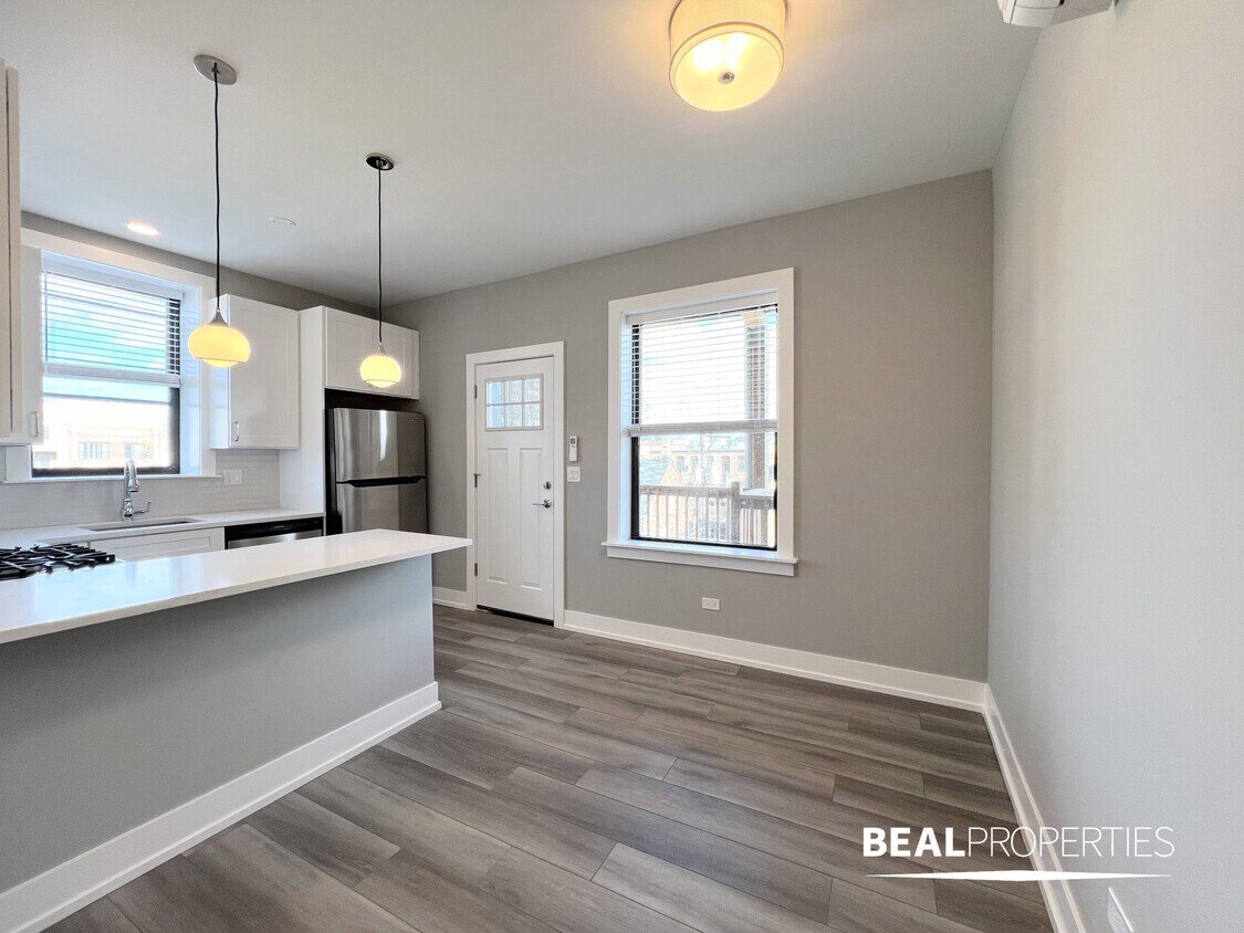 Foto principal - 3935 N Janssen Ave