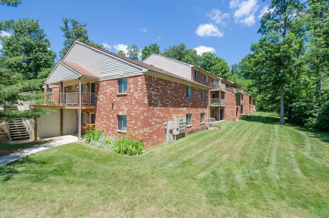 Bradford Ridge Apartments Bloomington, IN