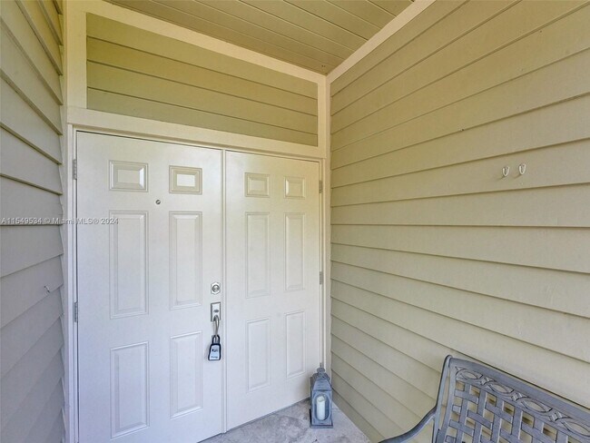 Foto del edificio - 7652 Elm Ridge Dr
