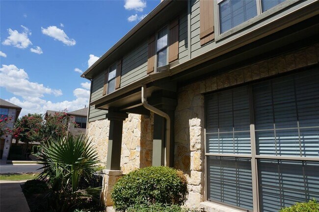 Building Photo - 14815 Avery Ranch Blvd