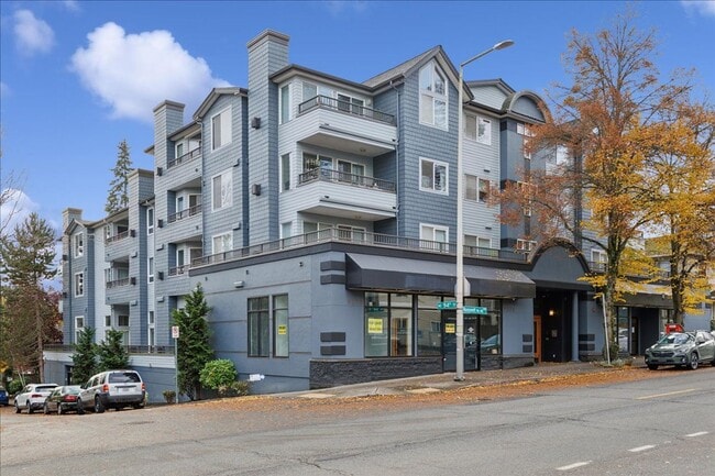 Foto del edificio - Prime Maple Leaf Bright 2-Bed 2-Bath Corner Condo
