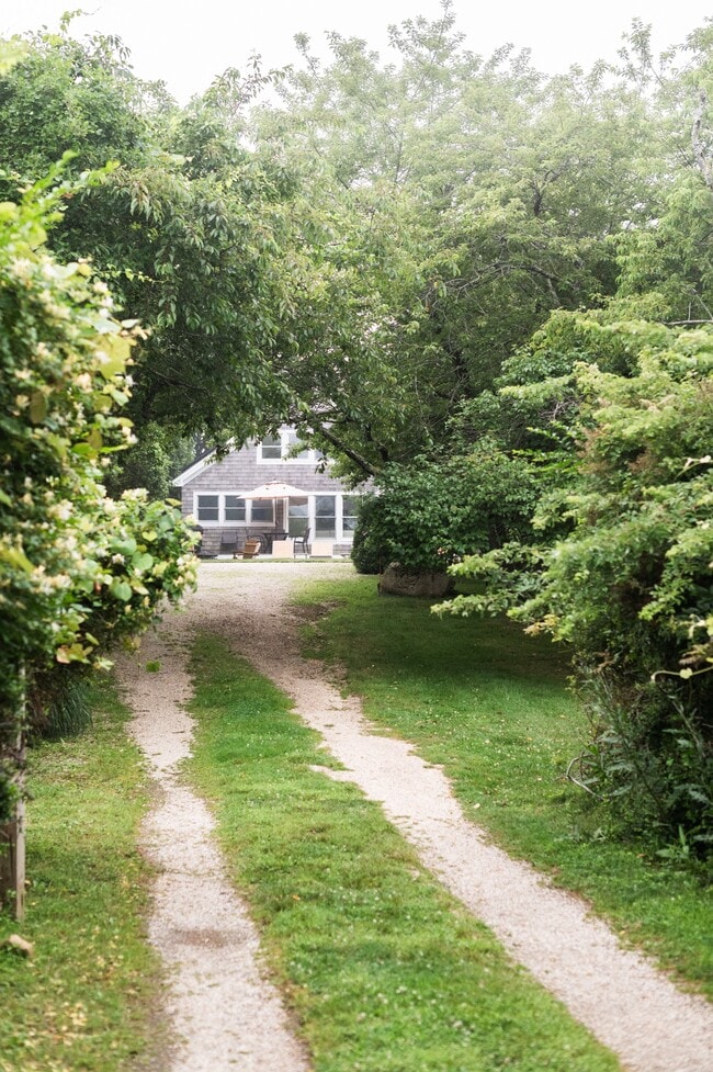 Foto del edificio - 40 Ditch Plains Rd