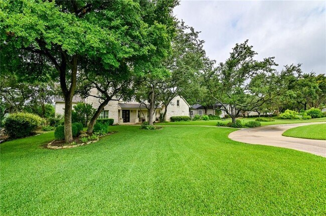 Building Photo - 9201 Bell Mountain Dr