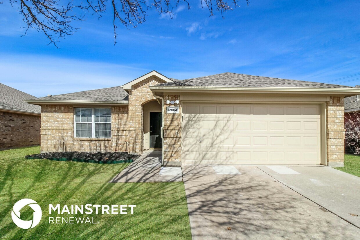 Foto principal - 12004 Gold Creek Dr E